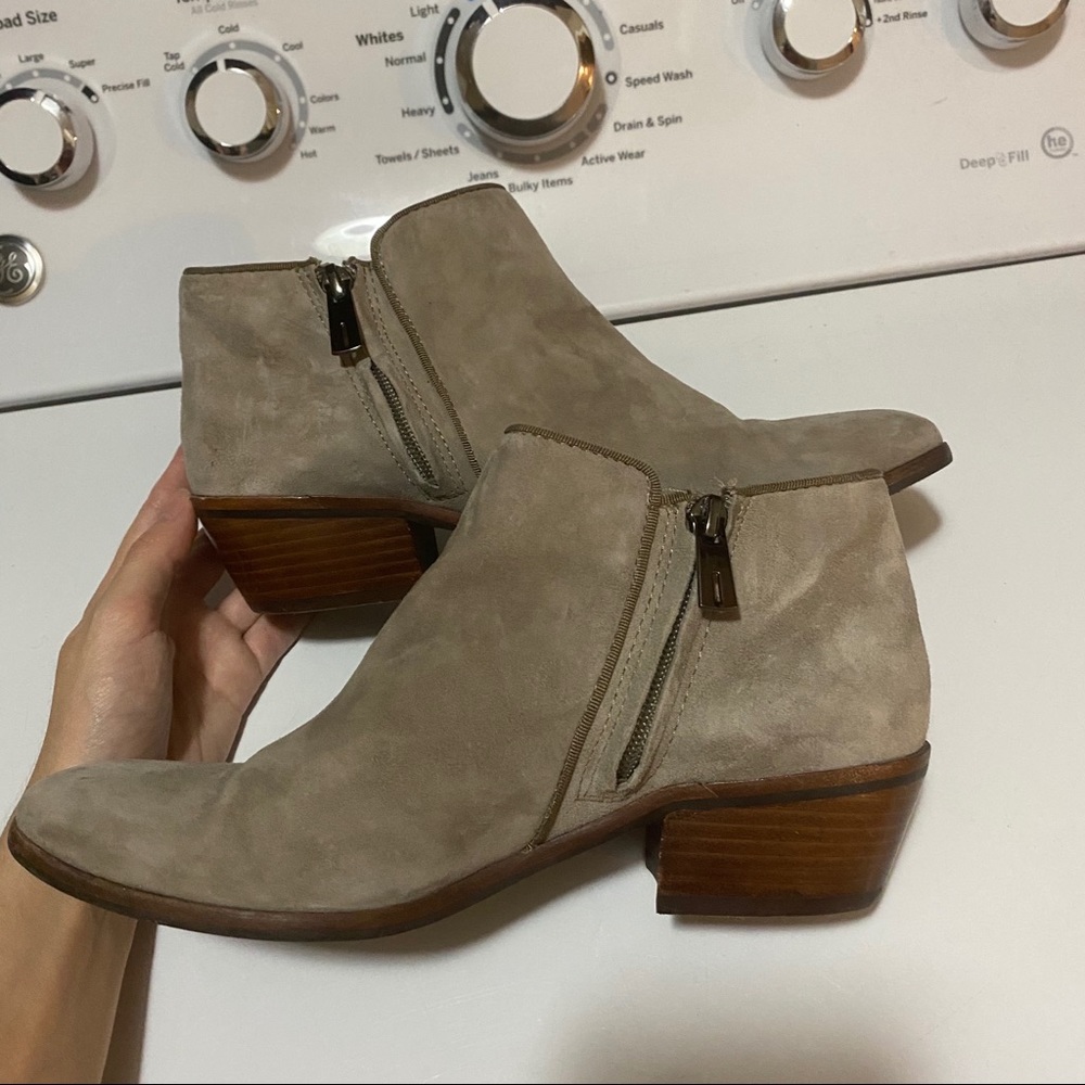Suede bootie